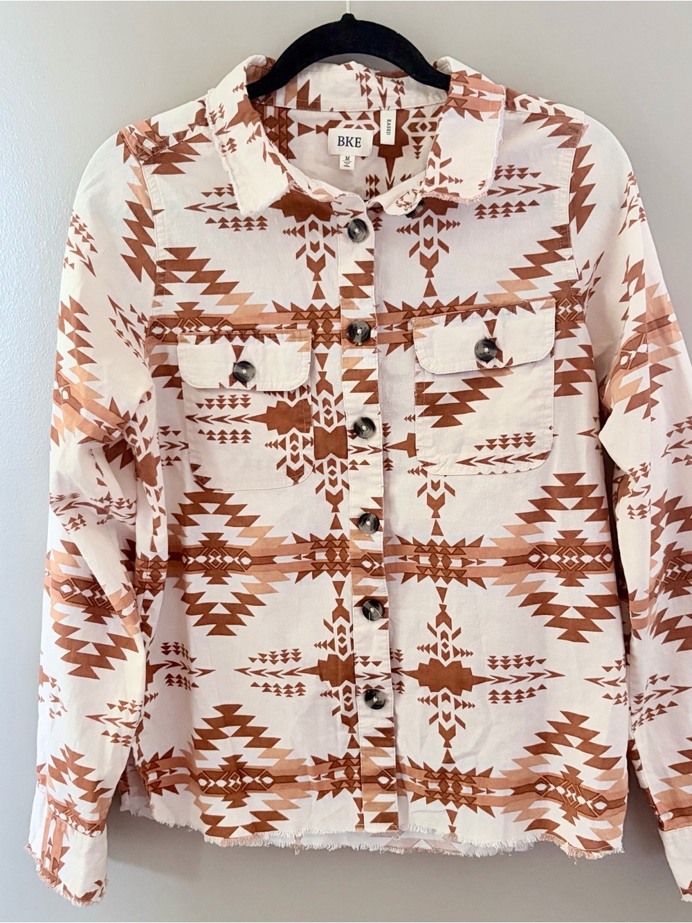 BKE Eased Southwestern Aztec Print Button Down Shirt Medium